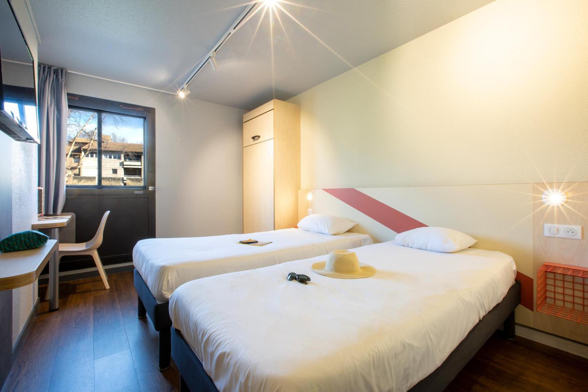 ไอบิส บัดเจ็ต อาวีญง ซองทร์ Hotel ภายนอก รูปภาพ